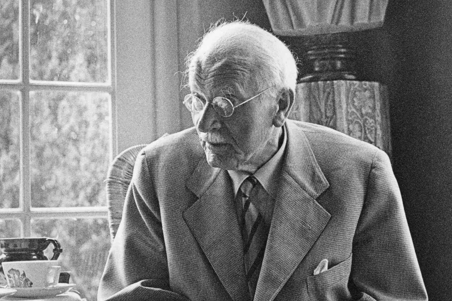The Mysterious Book of Carl Jung - Unraveling Its Secrets